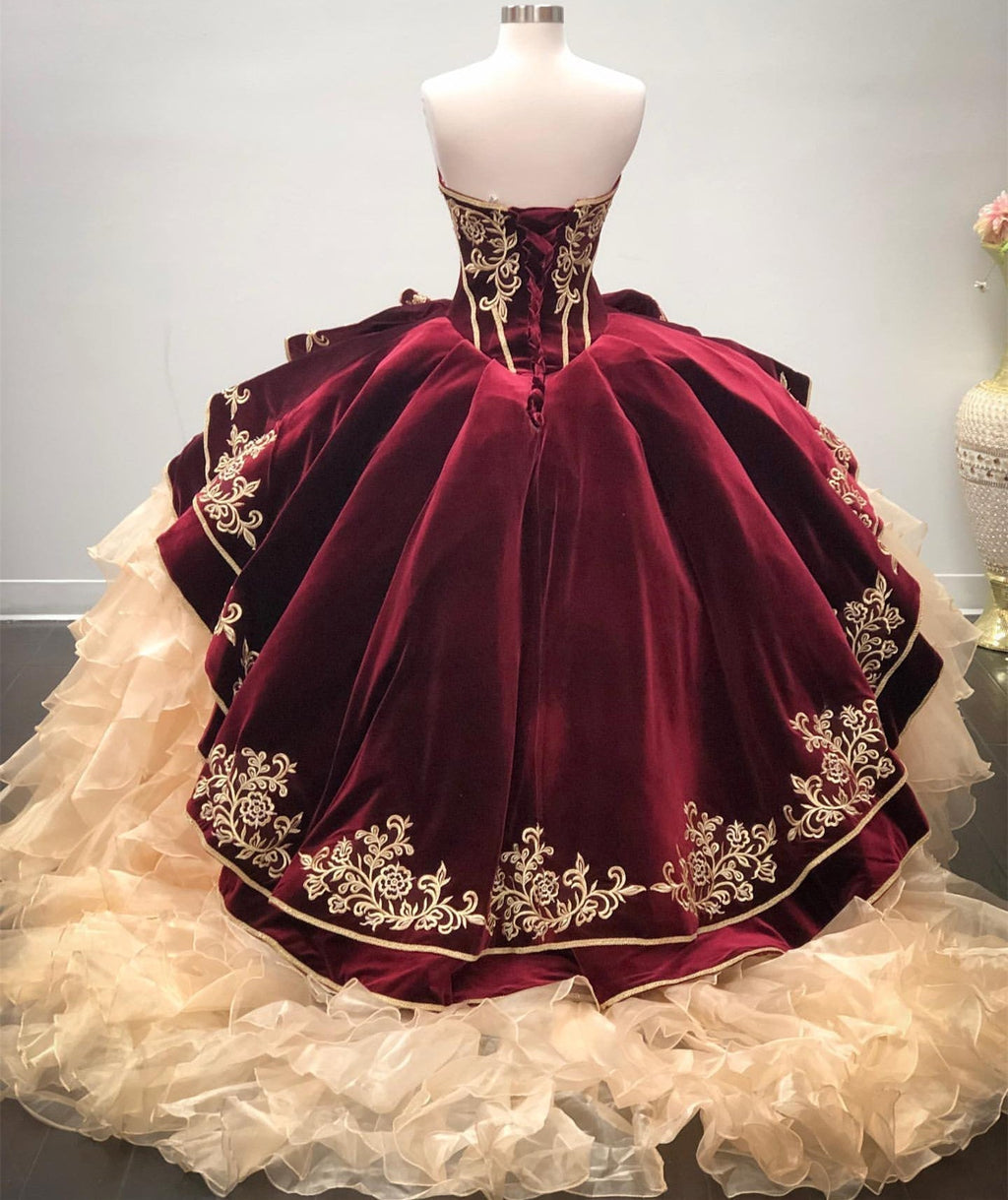 Robe de bal longue en organza décolleté cœur pour quinceañera