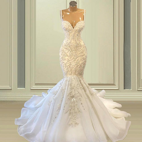 Vestido de novia largo de sirena elegante con escote corazón y mangas, de tul y encaje de Biztunnel