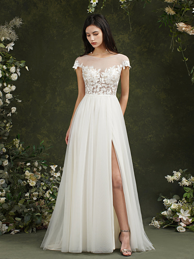 Robe de mariée longue en mousseline et dentelle, coupe trapèze, décolleté cœur et fente, Biztunnel