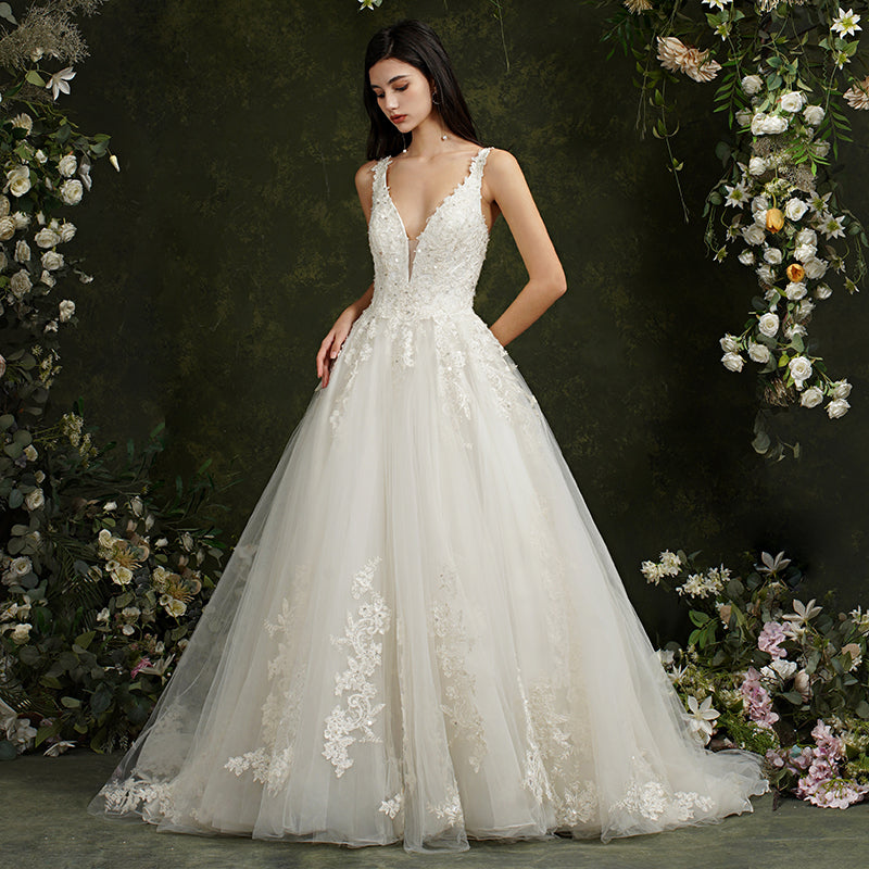 Robes de mariée Biztunnel longues en tulle dentelle dos nu, col V et coupe trapèze, col en V