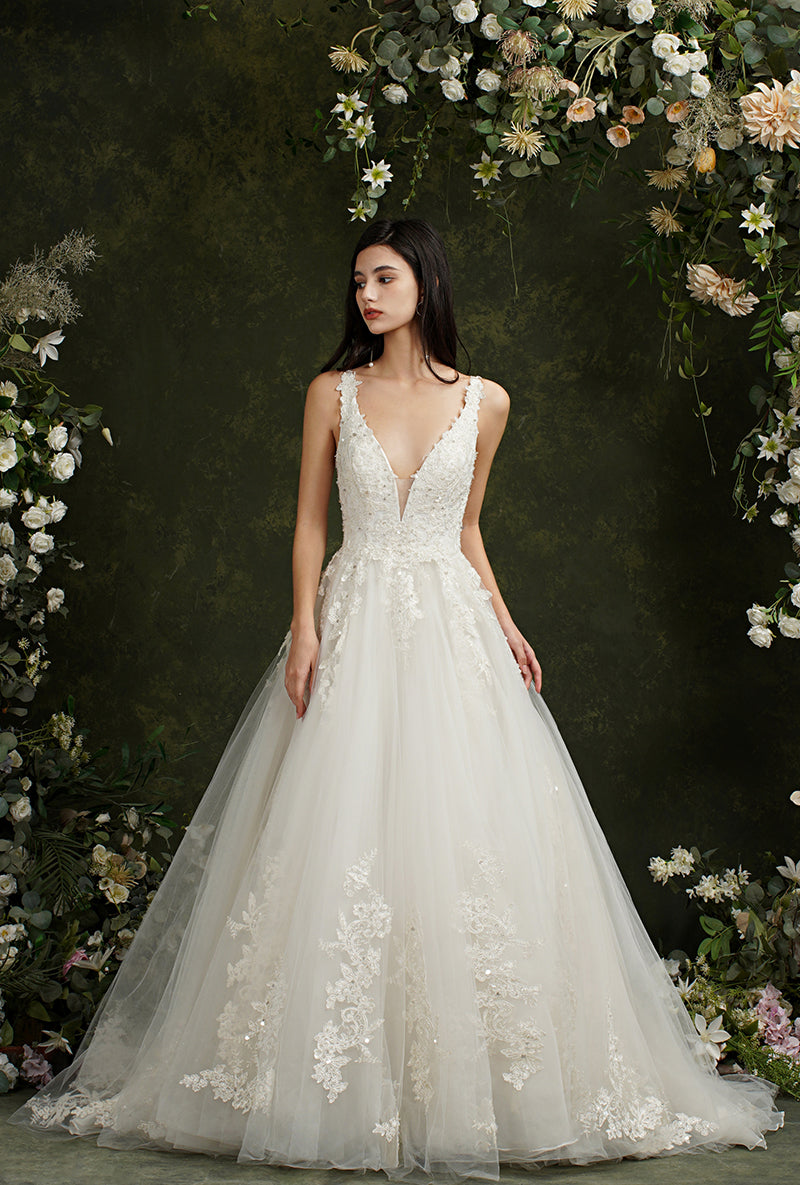 Robes de mariée Biztunnel longues en tulle dentelle dos nu, col V et coupe trapèze, col en V