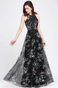 Robes de soirée longues noires trapèze sans manches