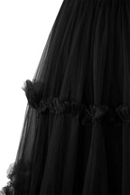 Vestido de fiesta de tul con volantes y corsé de corte en A