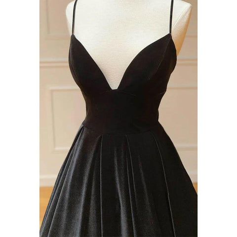 Vestido de fiesta largo y sencillo de terciopelo negro con escote en V, tirantes finos y corte en A 