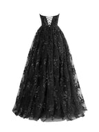 Vestido largo de fiesta plisado sin tirantes de corte en A con apliques