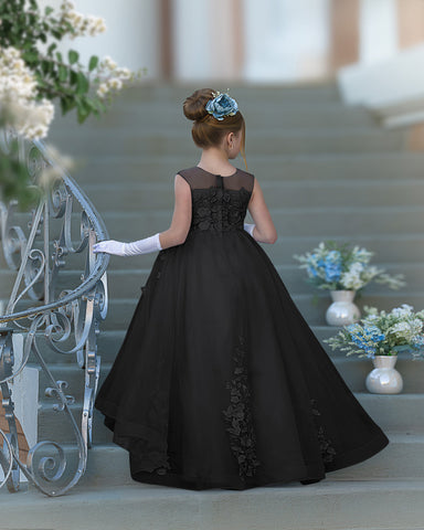 Vestido de baile de princesa Serenity con apliques de encaje y adornos de mariposas 