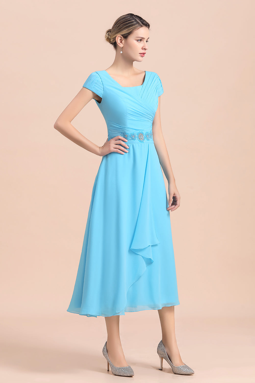 Vestido azul de gasa de manga corta para la madre de la novia, largo té, disponible en línea