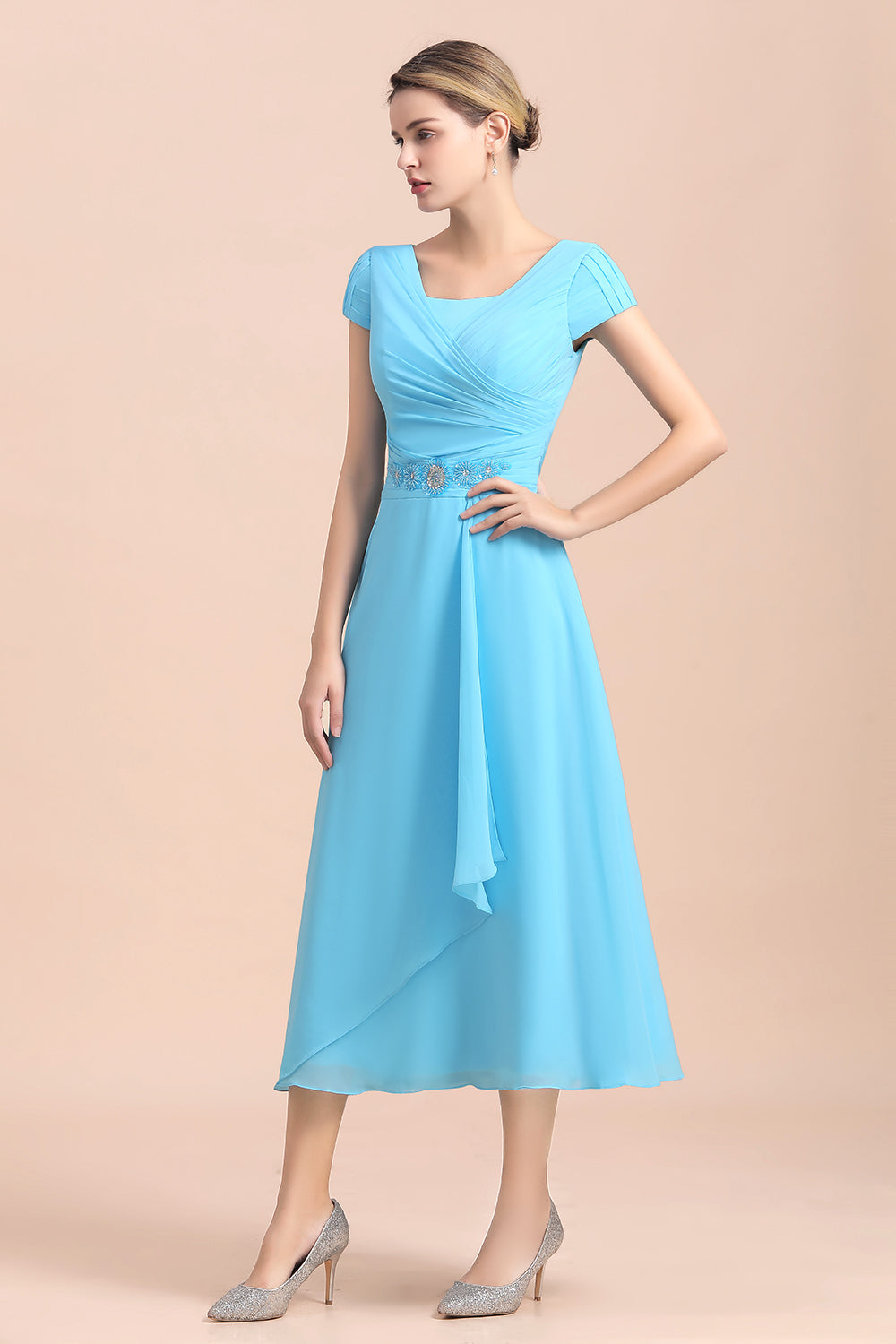 Vestido azul de gasa de manga corta para la madre de la novia, largo té, disponible en línea