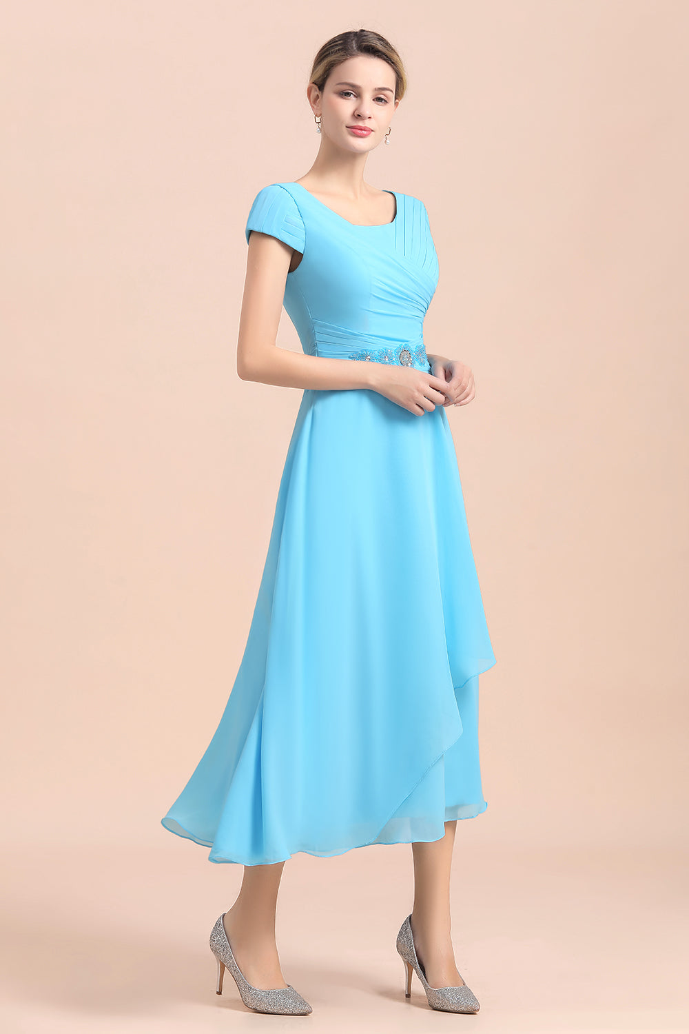 Vestido azul de gasa de manga corta para la madre de la novia, largo té, disponible en línea
