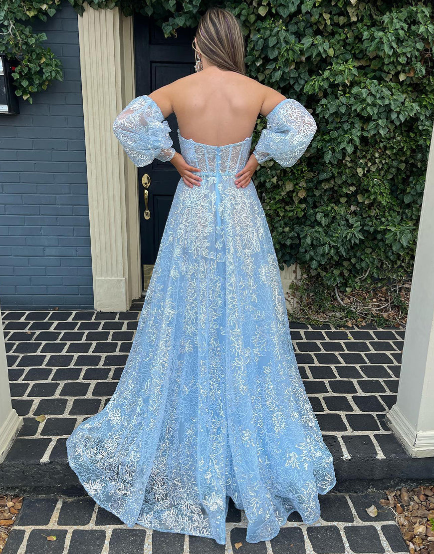 Vestido de graduación de encaje con escote corazón y corte en A con mangas