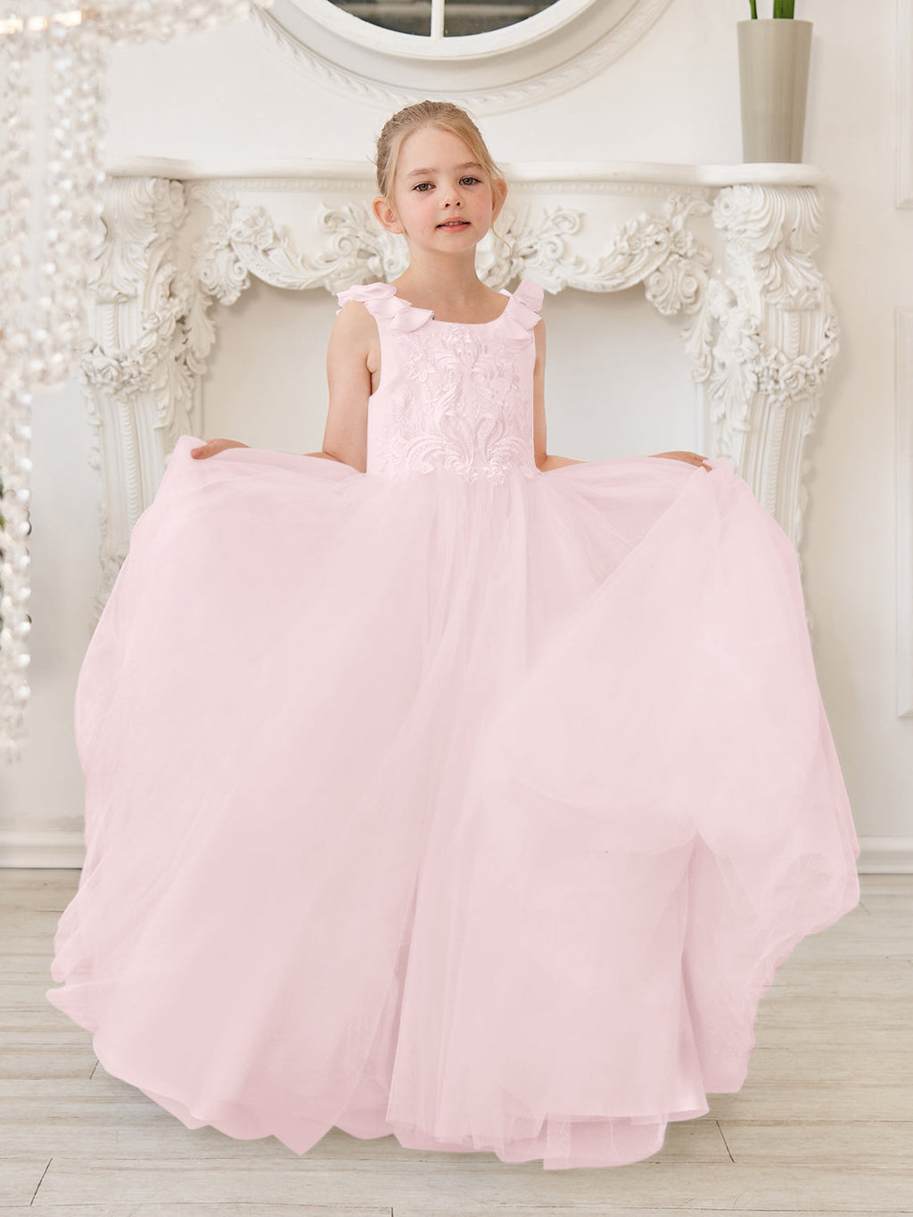 Elegante vestido blanco de tul para niña de las flores con cola corta 