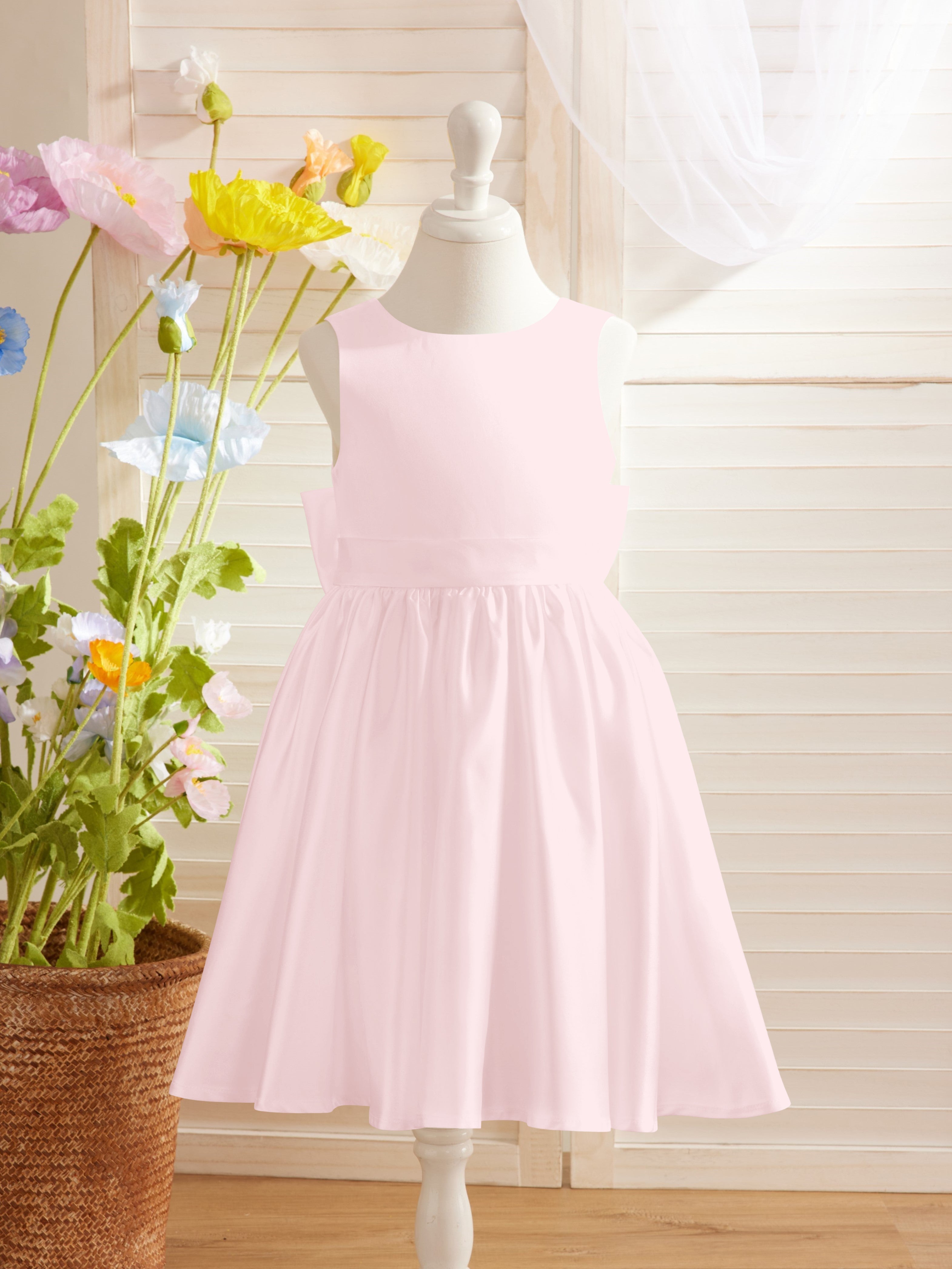 Elegante vestido de niña de las flores de satén con corte en A, espalda en V y lazo, hasta la rodilla 