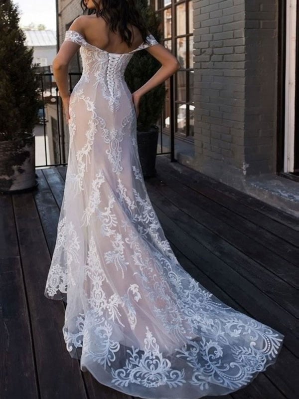 Robe de mariée bohème élégante sirène épaules dénudées en dentelle personnalisée manches courtes traîne