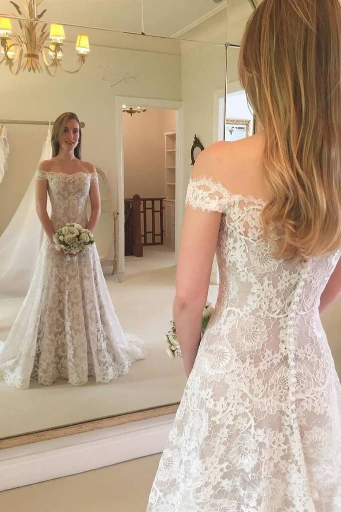 Robe de mariée bohème longue sirène épaules dénudées en dentelle