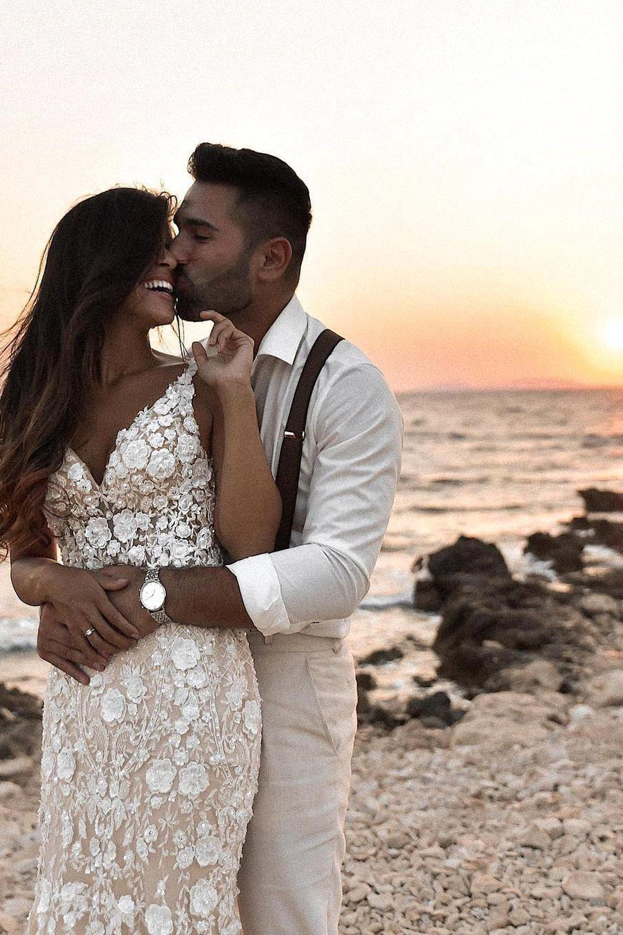 Robe de mariée sirène bohème sans manches à fleurs, dos nu 