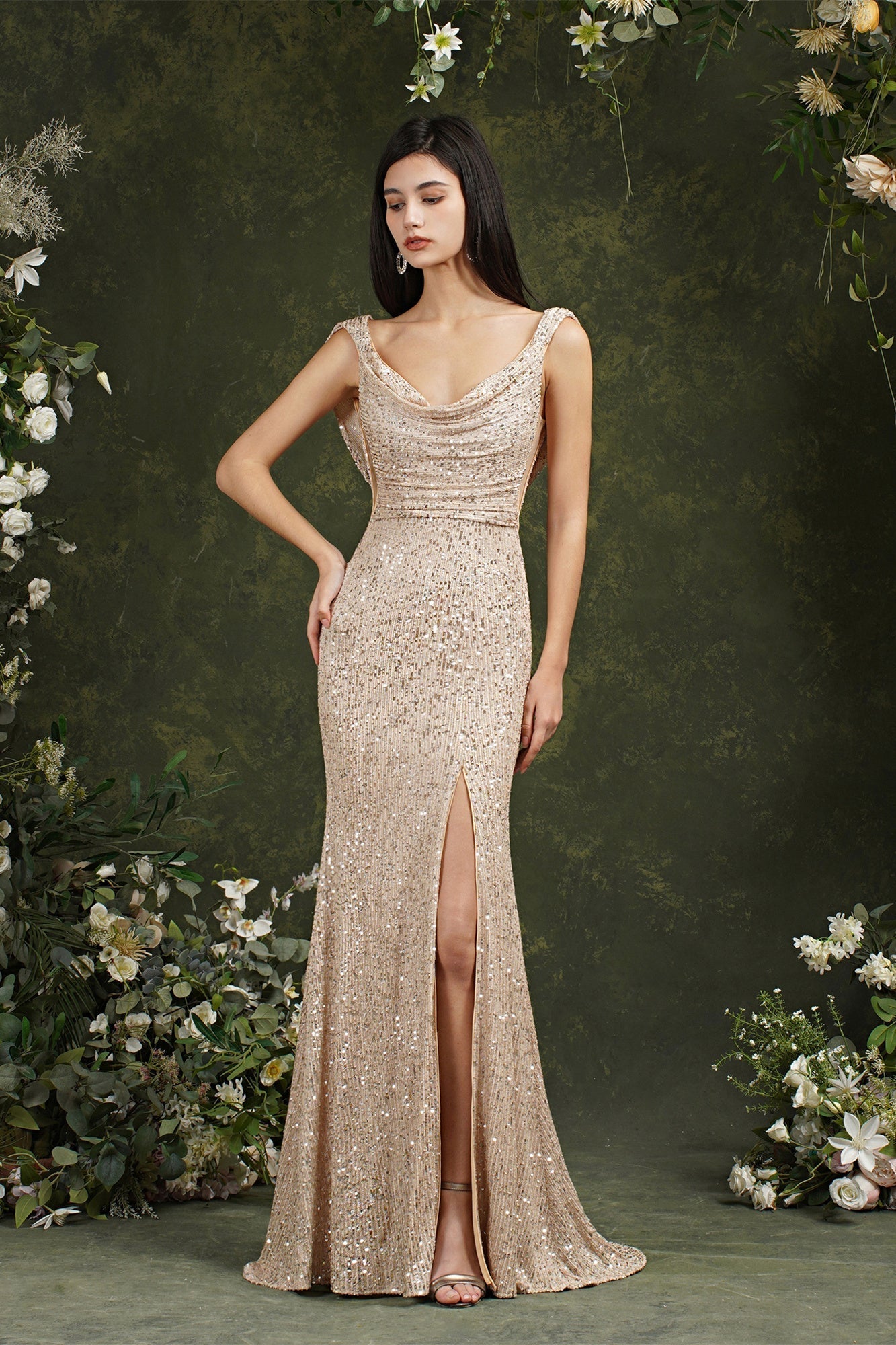 Robe de demoiselle d'honneur/de bal sirène à paillettes, décolleté dégagé, dos nu, avec fente latérale