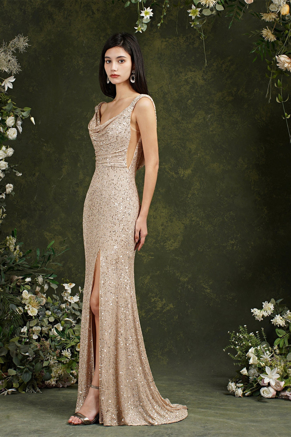 Robe de demoiselle d'honneur/de bal sirène à paillettes, décolleté dégagé, dos nu, avec fente latérale