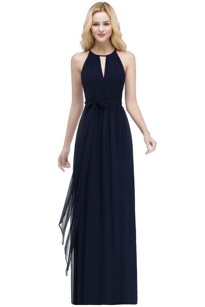 Vestidos de dama de honor burdeos, corte línea A, largos hasta el suelo, con cuello halter y fajín con lazo.