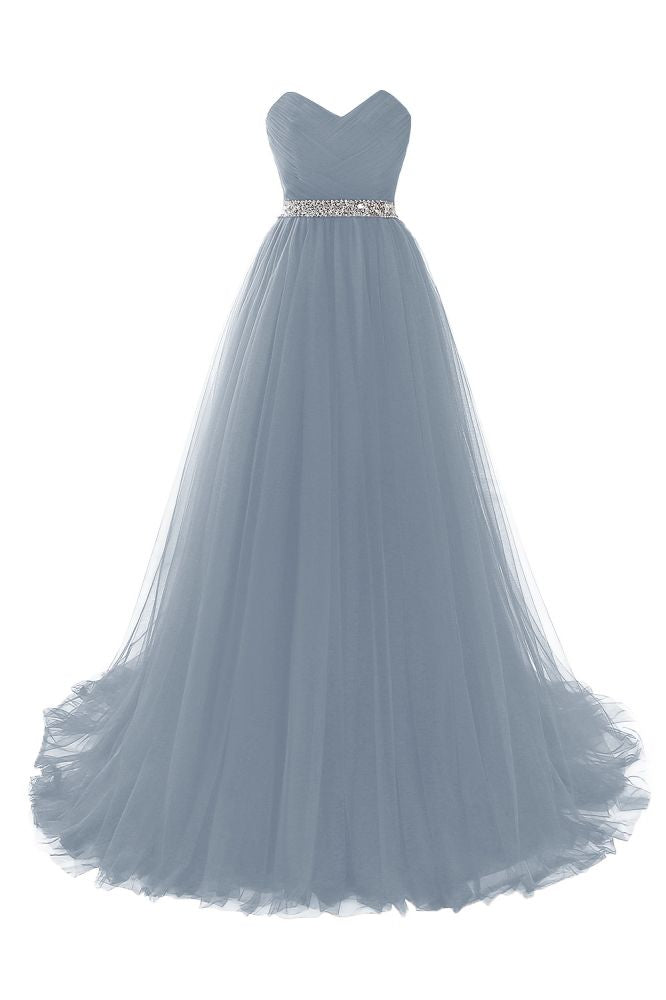 Robe de bal bordeaux en tulle, coupe trapèze, décolleté cœur