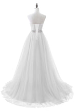 Robe de bal bordeaux en tulle, coupe trapèze, décolleté cœur