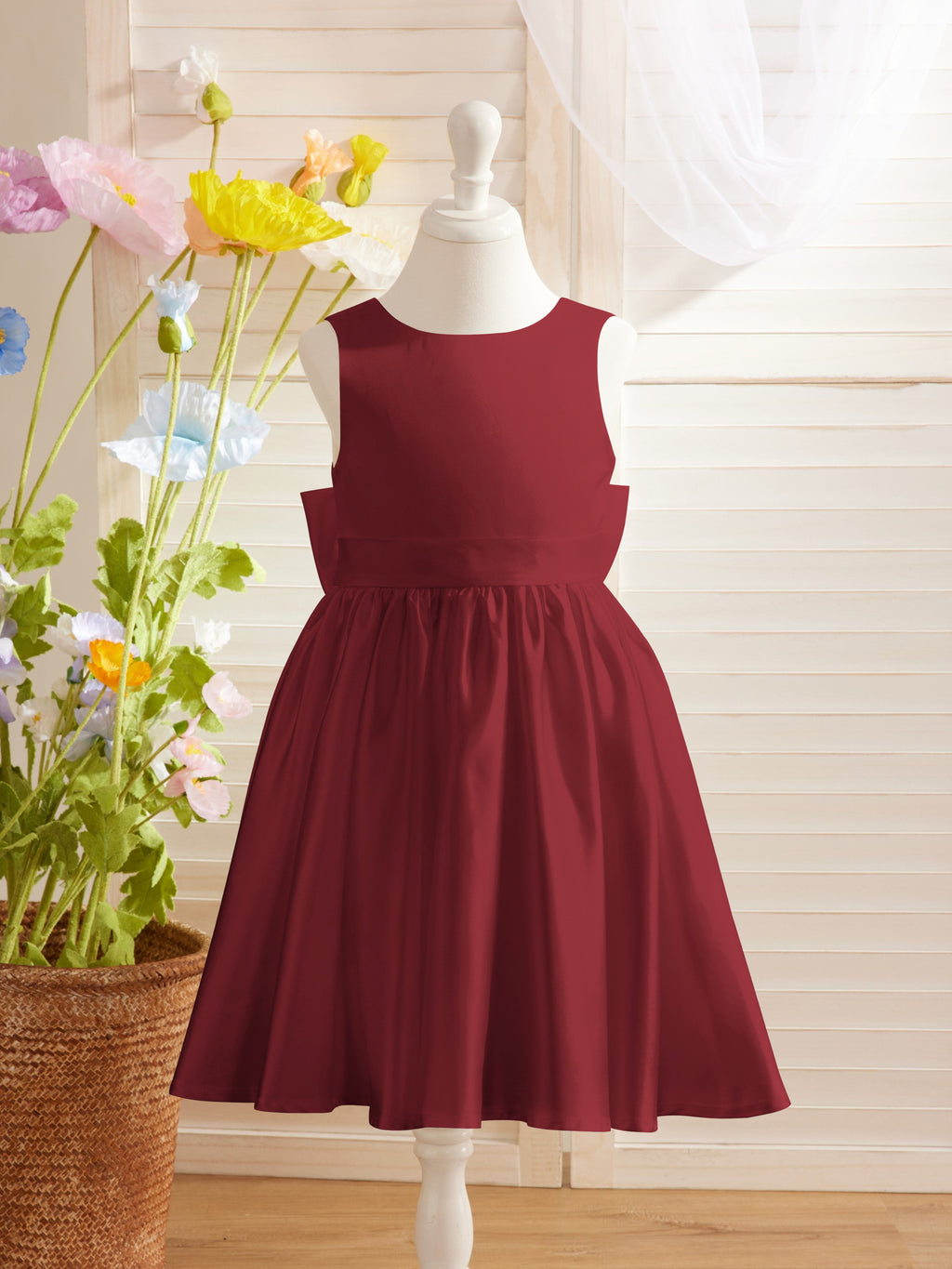 Elegante vestido de niña de las flores de satén con corte en A, espalda en V y lazo, hasta la rodilla 