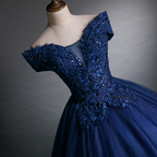 Magnifique robe de bal bleu marine ornée d'appliqués et de perles, épaules dénudées, Y7677