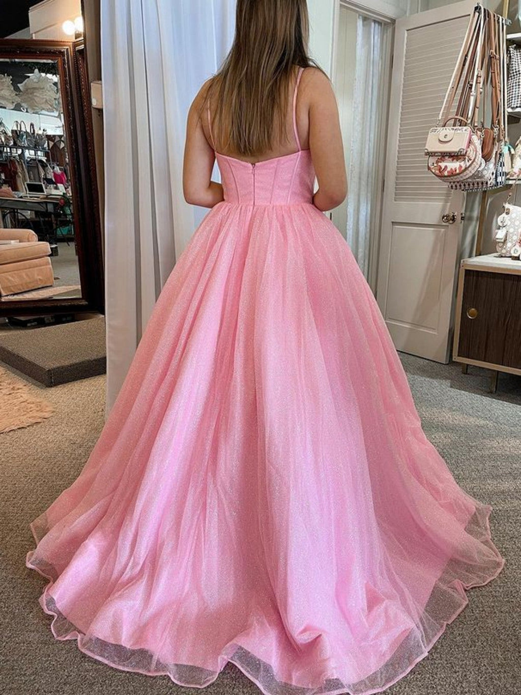Vestido de graduación de tul brillante corte A con bolsillos