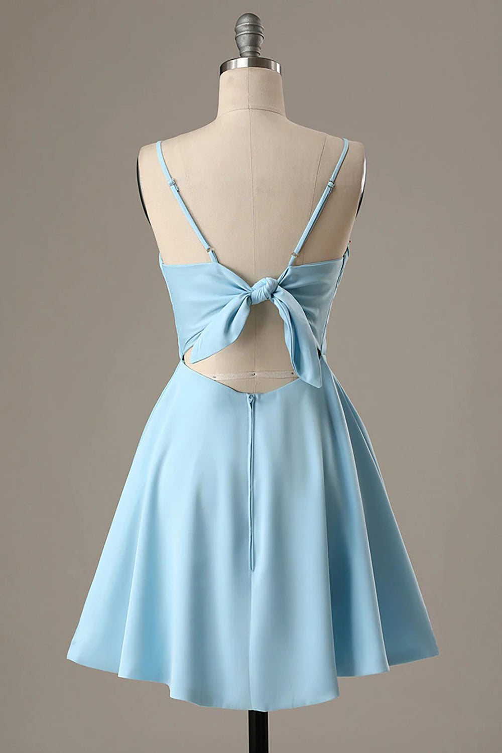 Vestido de fiesta de línea A con espalda descubierta
