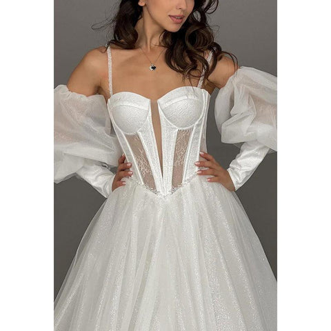 Vestido de fiesta largo de tul con cuentas y encaje con tirantes finos y escote en forma de A 