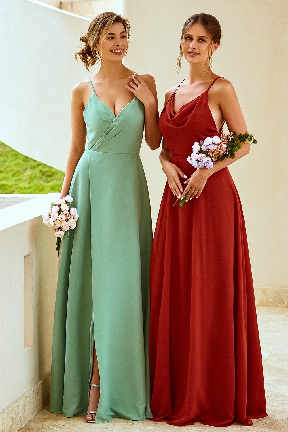 Robe de demoiselle d'honneur longue avec fente