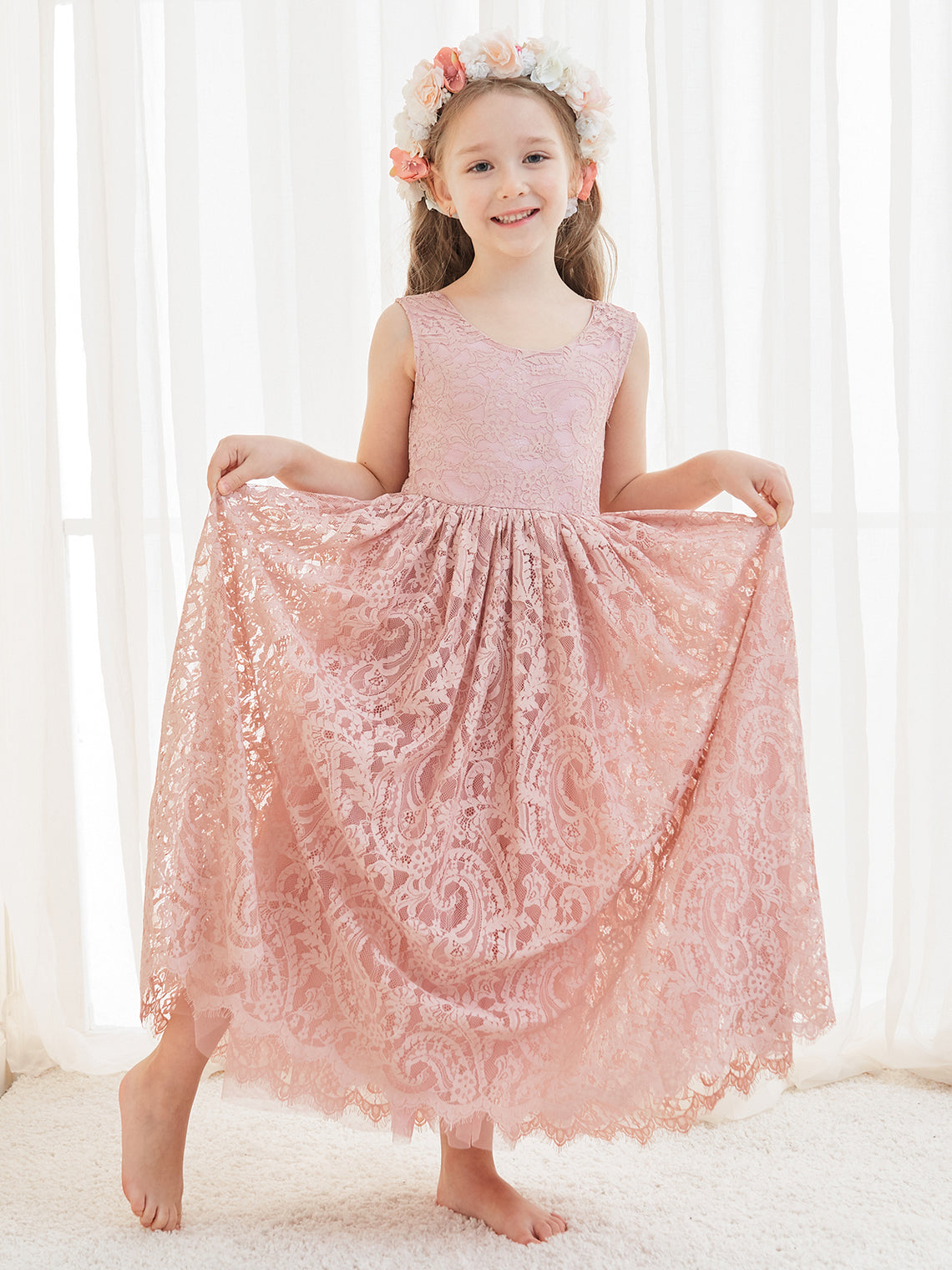 Vestido boho de niña de las flores color marfil, corte en A, de encaje y largo hasta el tobillo 