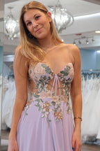 Vestidos largos de fiesta de gasa color lila con escote corazón y apliques
