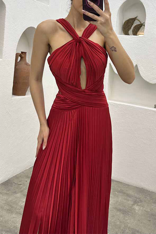 Elegantes vestidos de noche lisos con escote halter y pliegues 