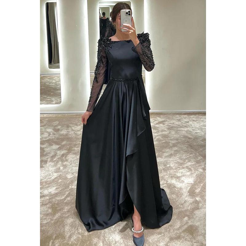 Robe de soirée fourreau/colonne carrée en satin à manches longues et appliques