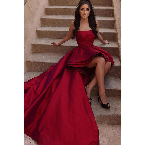 Robe de bal bordeaux bustier asymétrique 