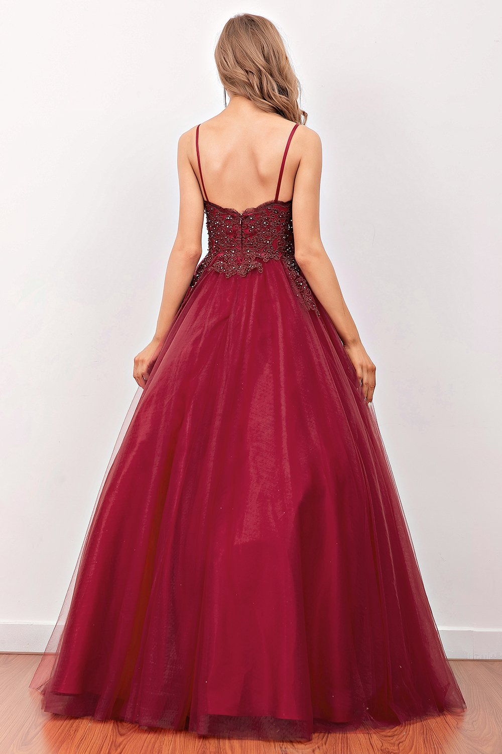Robe de bal longue bordeaux à perles