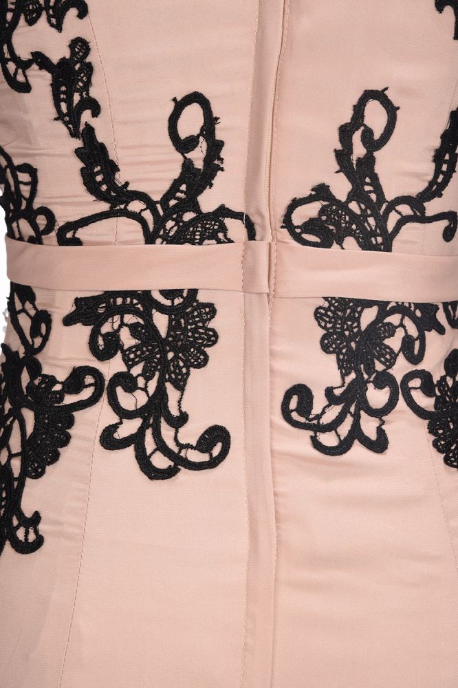 Robes de bal sirène longues à manches courtes et épaules dénudées ornées d'appliqués