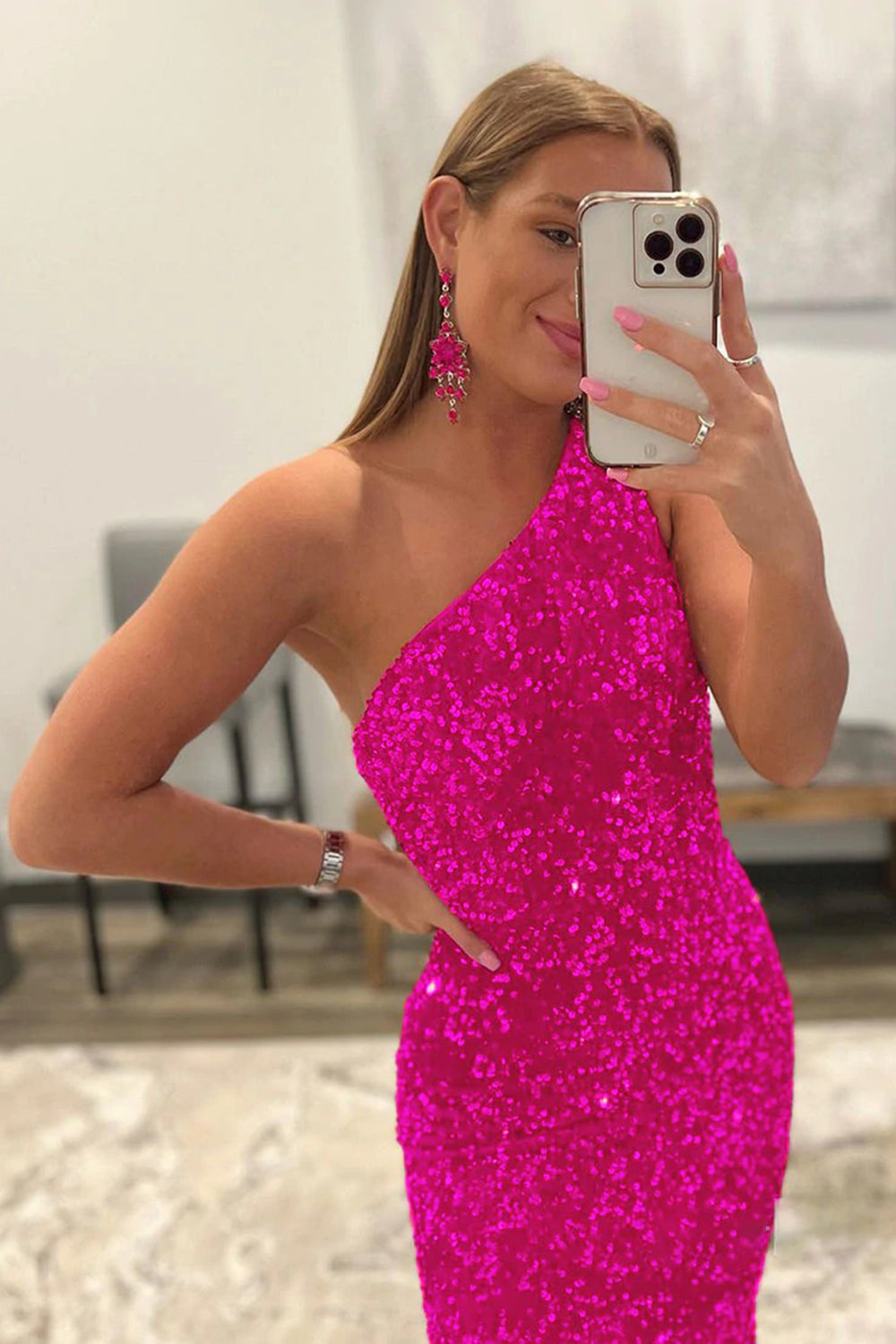 Robe de bal sirène asymétrique à sequins noirs à une épaule