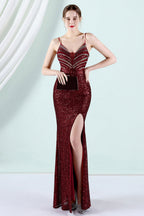 Robe de bal fourreau à sequins avec fente