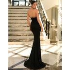 Vestido de fiesta de graduación de sirena negro con cuentas y escote en V sexy 