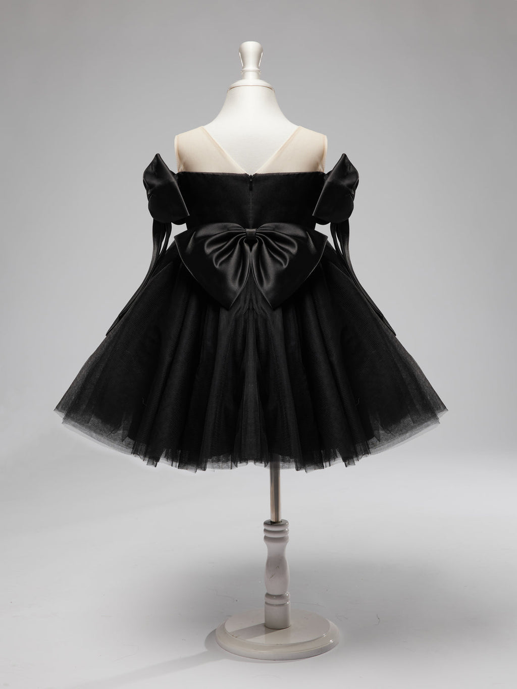 Vestido de tul negro hasta la rodilla con hombros descubiertos para bebé niña 