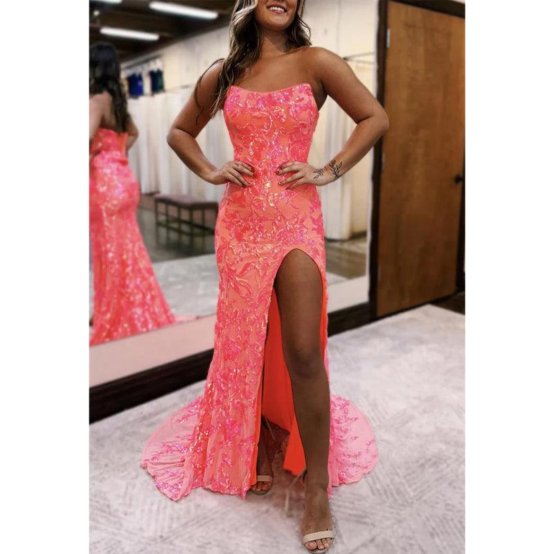 Robe de soirée bustier à paillettes et perles avec fente latérale 