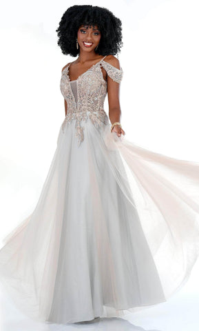 Vestido de graduación con corpiño adornado y hombros descubiertos