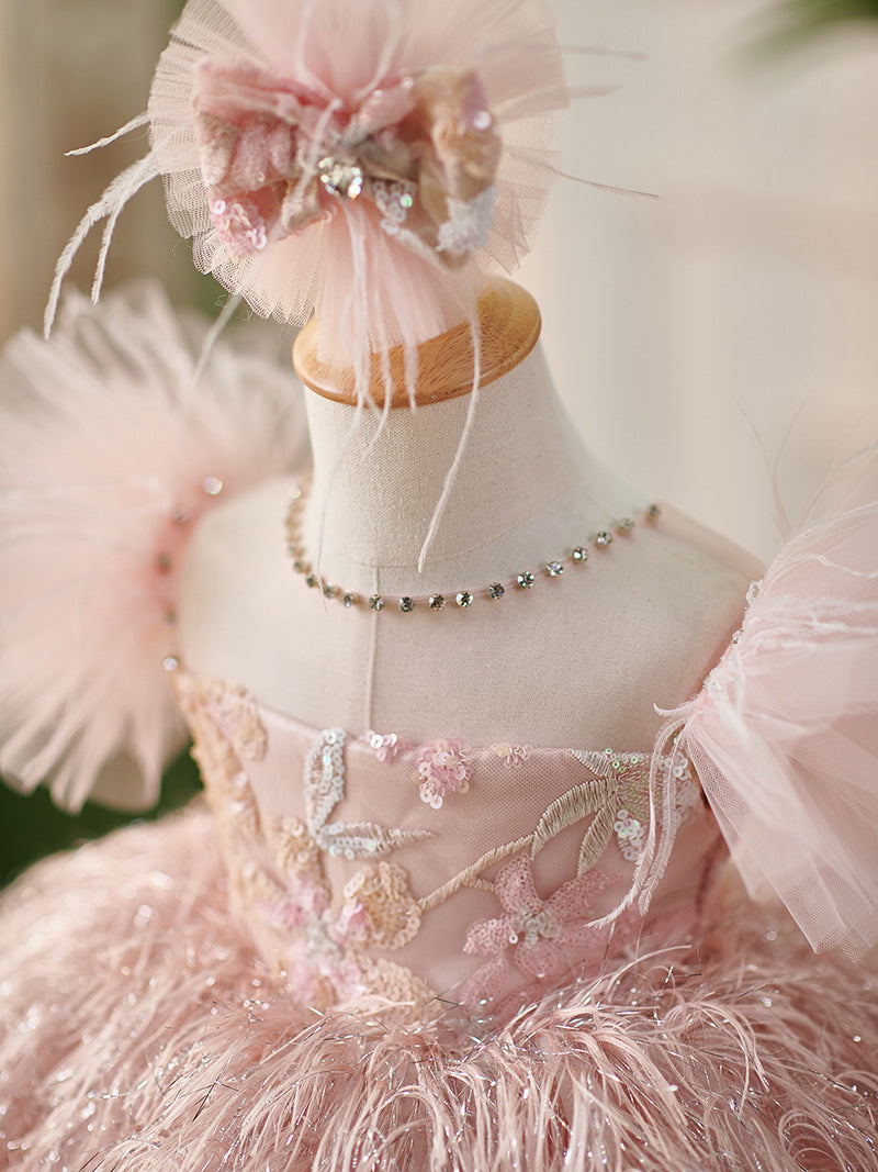 Vestido de bebé niña con elegantes adornos de mariposas rosas 