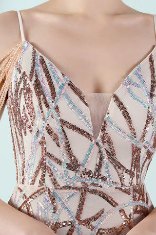 Robe de bal à fines bretelles dorées