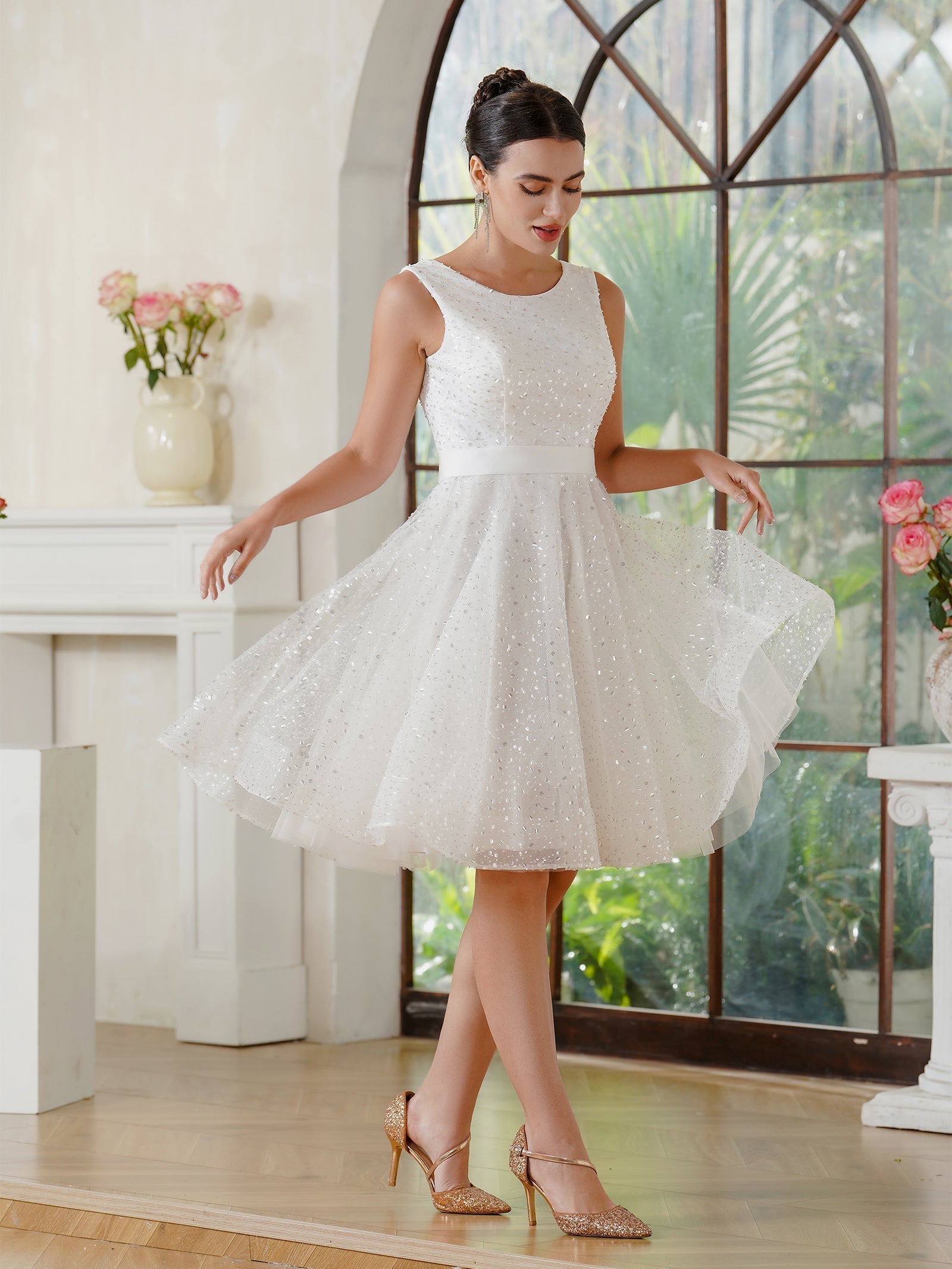 Charmante robe de bal trapèze en tulle polyester sans manches blanc cassé avec paillettes