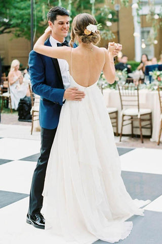 Encantador vestido de novia de tul color marfil, corte en A, escote en V y espalda descubierta WD329