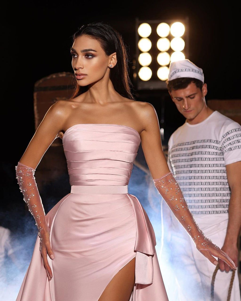 Charming Long Pink Sleeveless Evening Party Gowns Long Slit Online