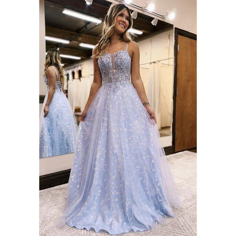 Charmante robe de bal trapèze longue à bretelles spaghetti et appliques