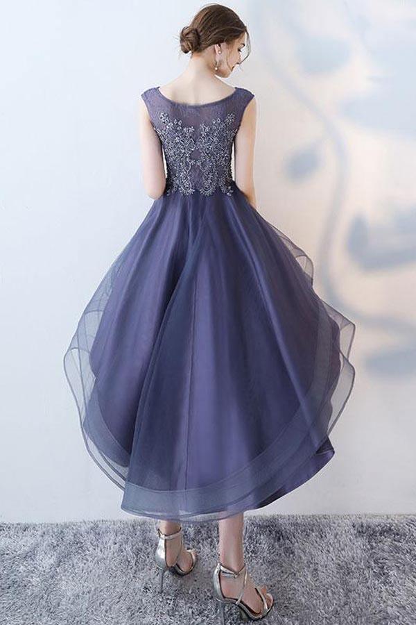 Robe de soirée/rentrée mignonne en dentelle marine à volants et décolleté rond PD108